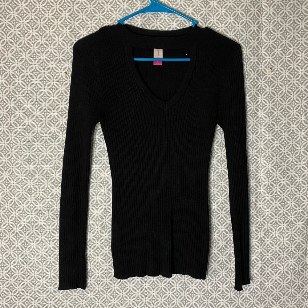 Black top size medium